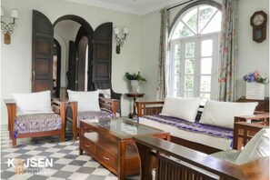 Interior - La Maison Villa - Villa for Filming (Thành phố Thủ Dầu Một)