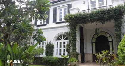 La Maison Villa - Villa for Filming