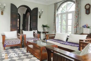 Interior - La Maison Villa - Villa for Filming (Thành phố Thủ Dầu Một)