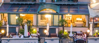 Appartamento nuovo ed elegante, con affaccio diretto sul lago:vista meravigliosa