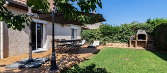 Charmante Maison climatisée avec jardin à 5 minutes de Dijon