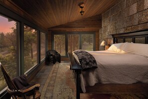 Premium bedding, individually decorated, individually furnished - Alpine Falls Ranch (Superior)