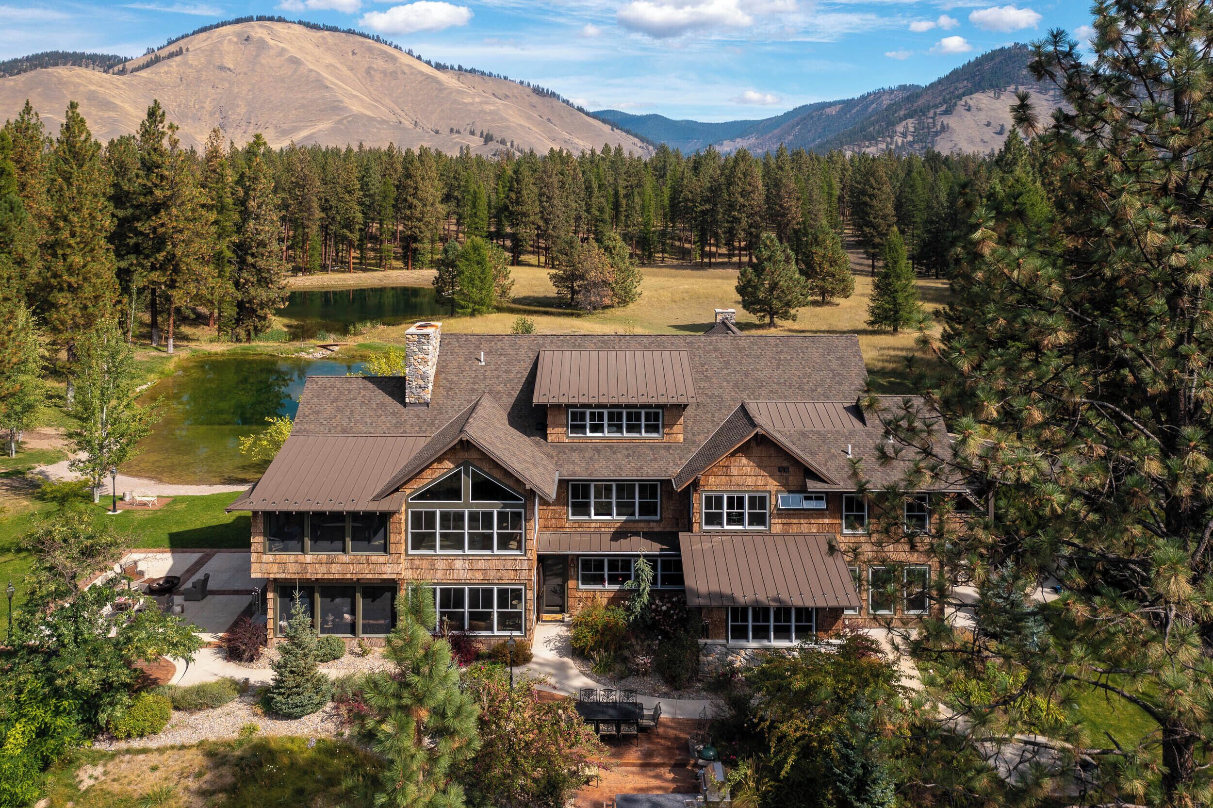 Luxe villa | Luxe beddengoed, individueel gedecoreerd, individueel gemeubileerd