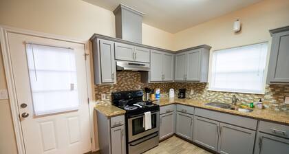 Marvelous Pet Friendly Comfortable Townhome with Private Terrace!