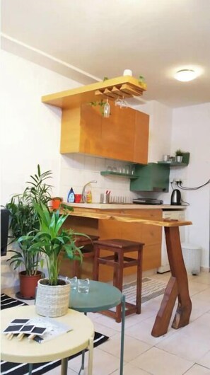 Fridge, microwave, cookware/dishes/utensils