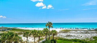 ✨FAB Gulf Views~Pool~Beach Svc~2BR Destin on the Gulf 402