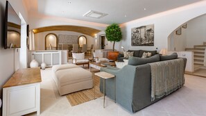 Smart-TV, Kamin, Stereoanlage