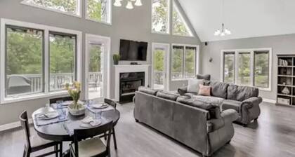 Make Memories at our Spacious 5 Bedroom Lake House right on Lake Murray!