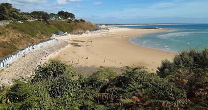 Family house less than 5 minutes drive from the sea - 10 people