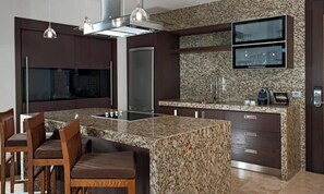 Fridge, microwave, oven, stovetop - Luxury Golf and Beach Resort in Nuevo Vallarta (Nuevo Vallarta)