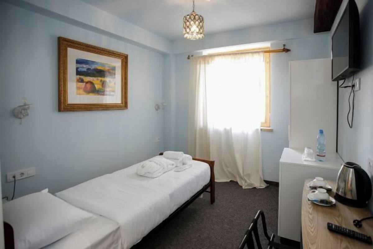 Premium bedding, Select Comfort beds, minibar, in-room safe