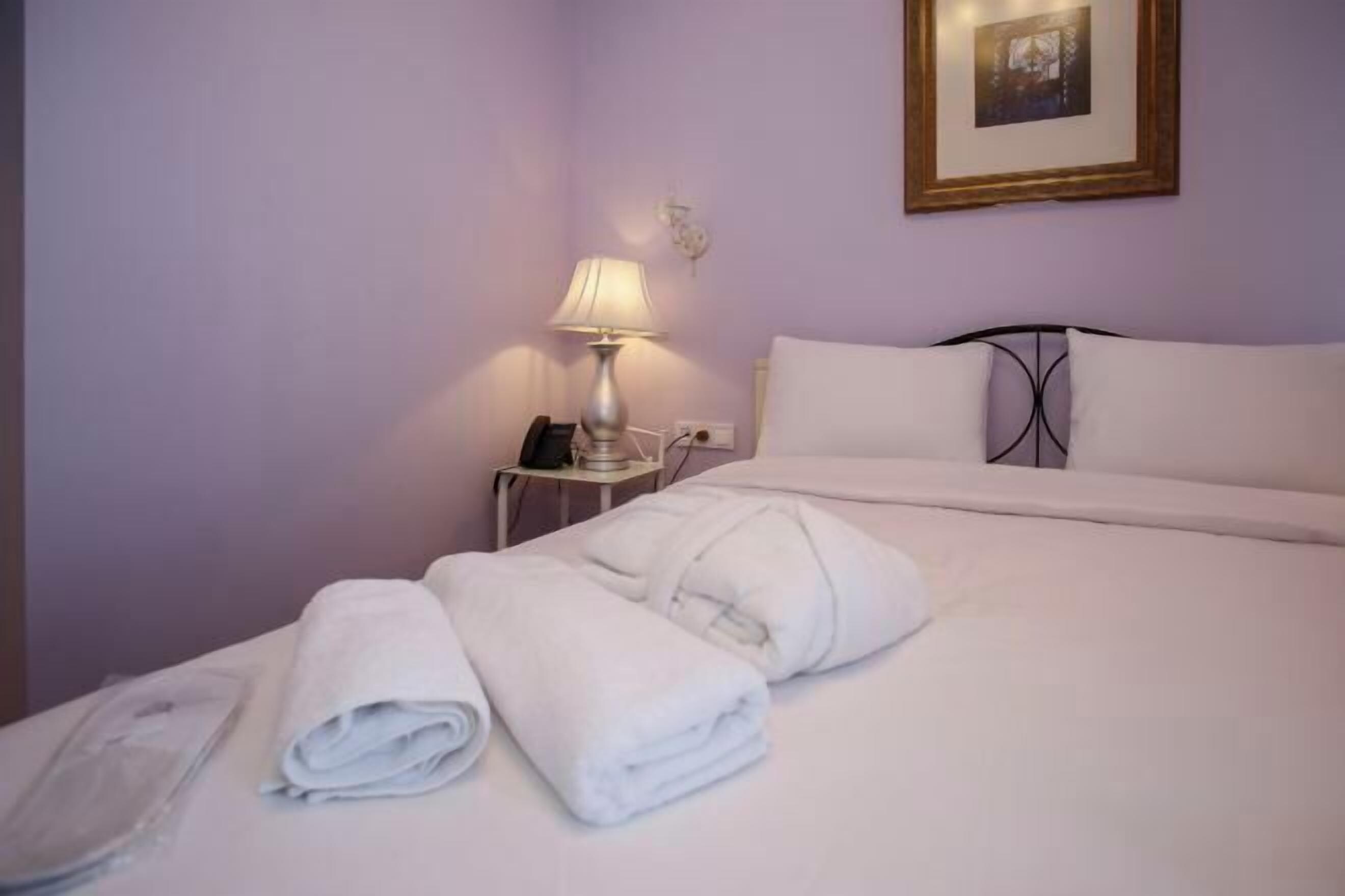 Premium bedding, Select Comfort beds, minibar, in-room safe