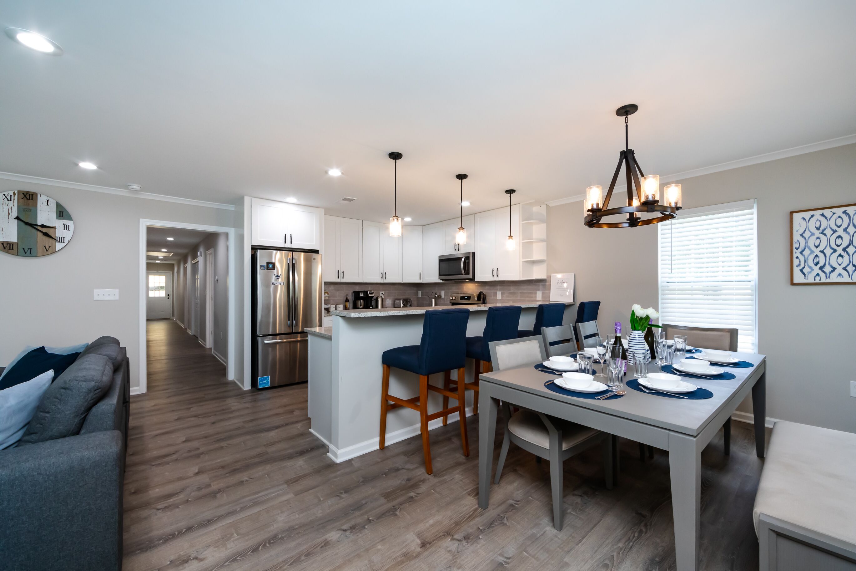 المنشأة من الداخل