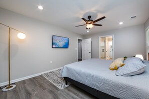 4 soverom, skrivebord, strykejern/-brett og wi-fi (inkludert)