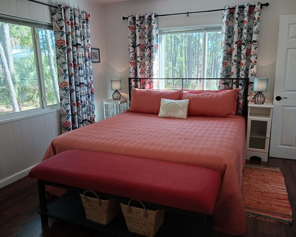 3 habitaciones, escritorio, wifi gratis y ropa de cama 