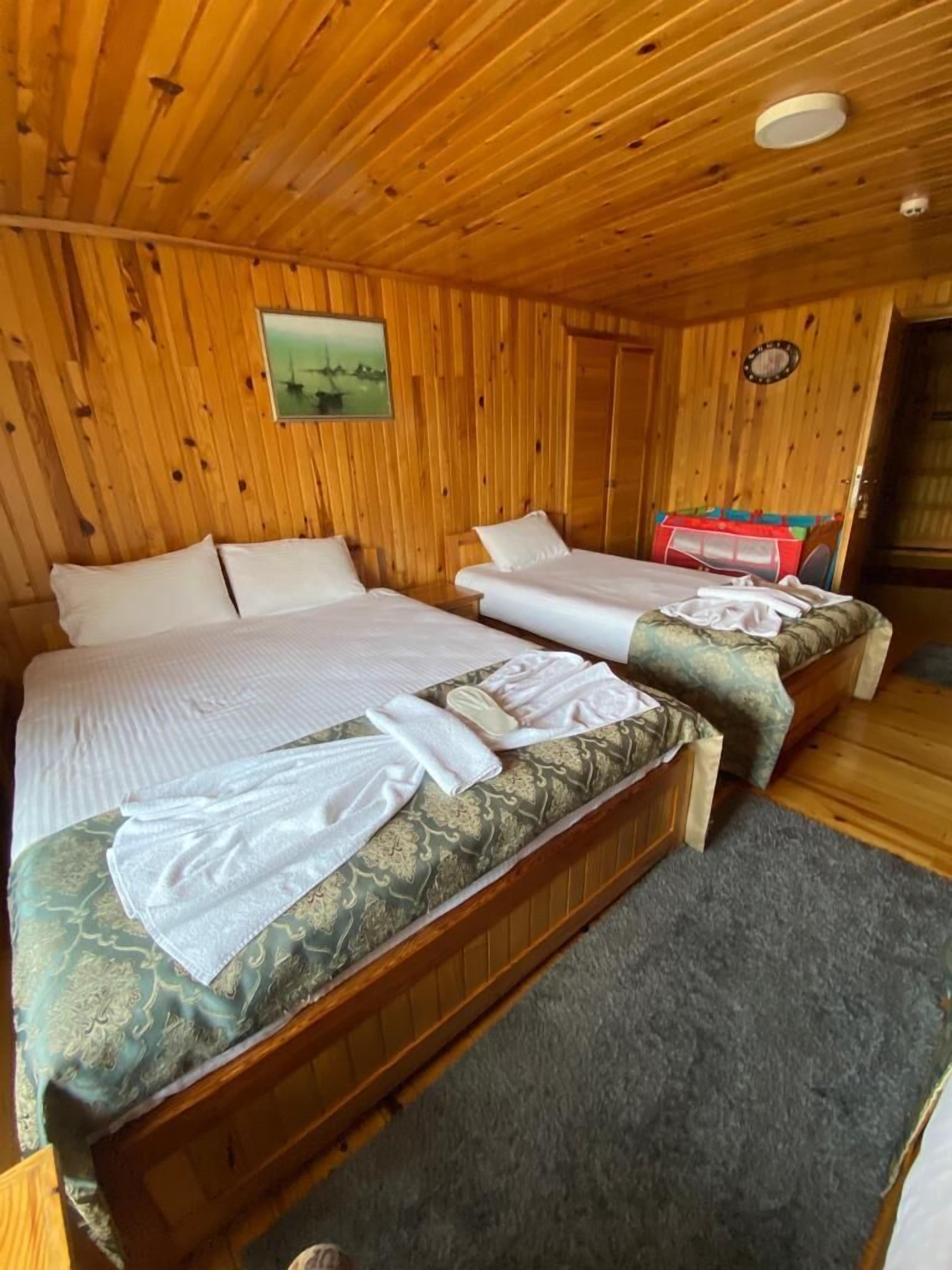 Ropa de cama de alta calidad, wifi gratis y ropa de cama 