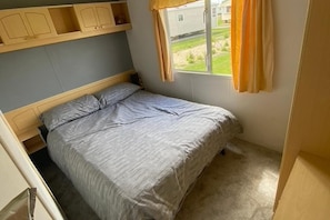 2 makuuhuonetta, vuodevaatteet