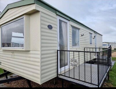Beautiful 2-bed Caravan in Ingoldmells