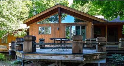 Luxury Cabin with Indoor Heated SaltWater Pool!