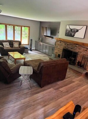 TV connectée, cheminée