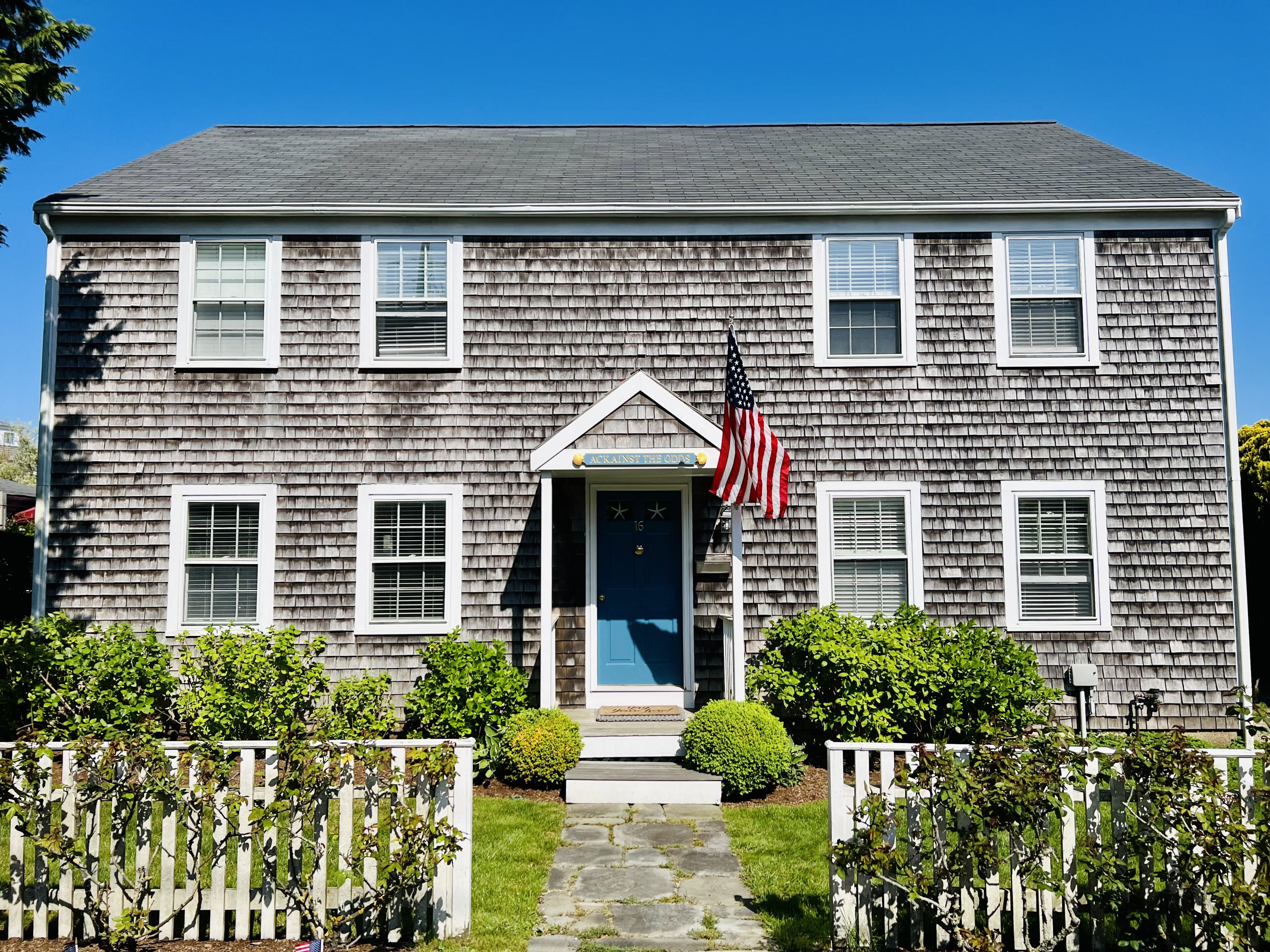 4 Bdrm/4 Bth in Town w/ Car Rental Option