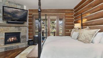 Townhome, 5 Bedrooms | 5 bedrooms, bed sheets