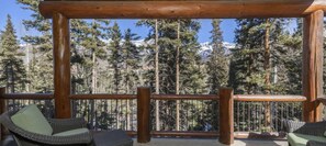 Pientalo, 5 makuuhuonetta | Parveke