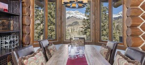 Pientalo, 5 makuuhuonetta | Näkymä vuoristoon