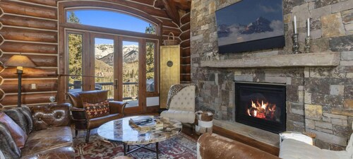 Happy Place by Exceptional Stays