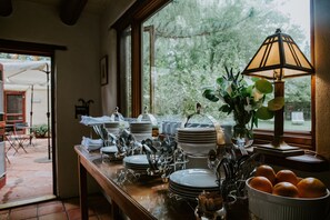 Petit déjeuner préparé à la commande compris tous les jours