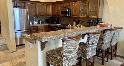 Beautiful condo in Mountain Village core, cosy and spacious