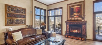 Beautiful condo in Mountain Village core, cosy and spacious