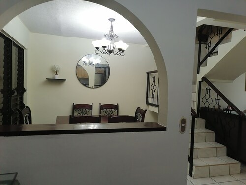 COZY AND FAMILY HOUSE IN RESIDENTIAL WITH PRIVATE SECURITY. 