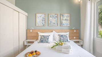 1 bedroom, iron/ironing board, internet, bed sheets