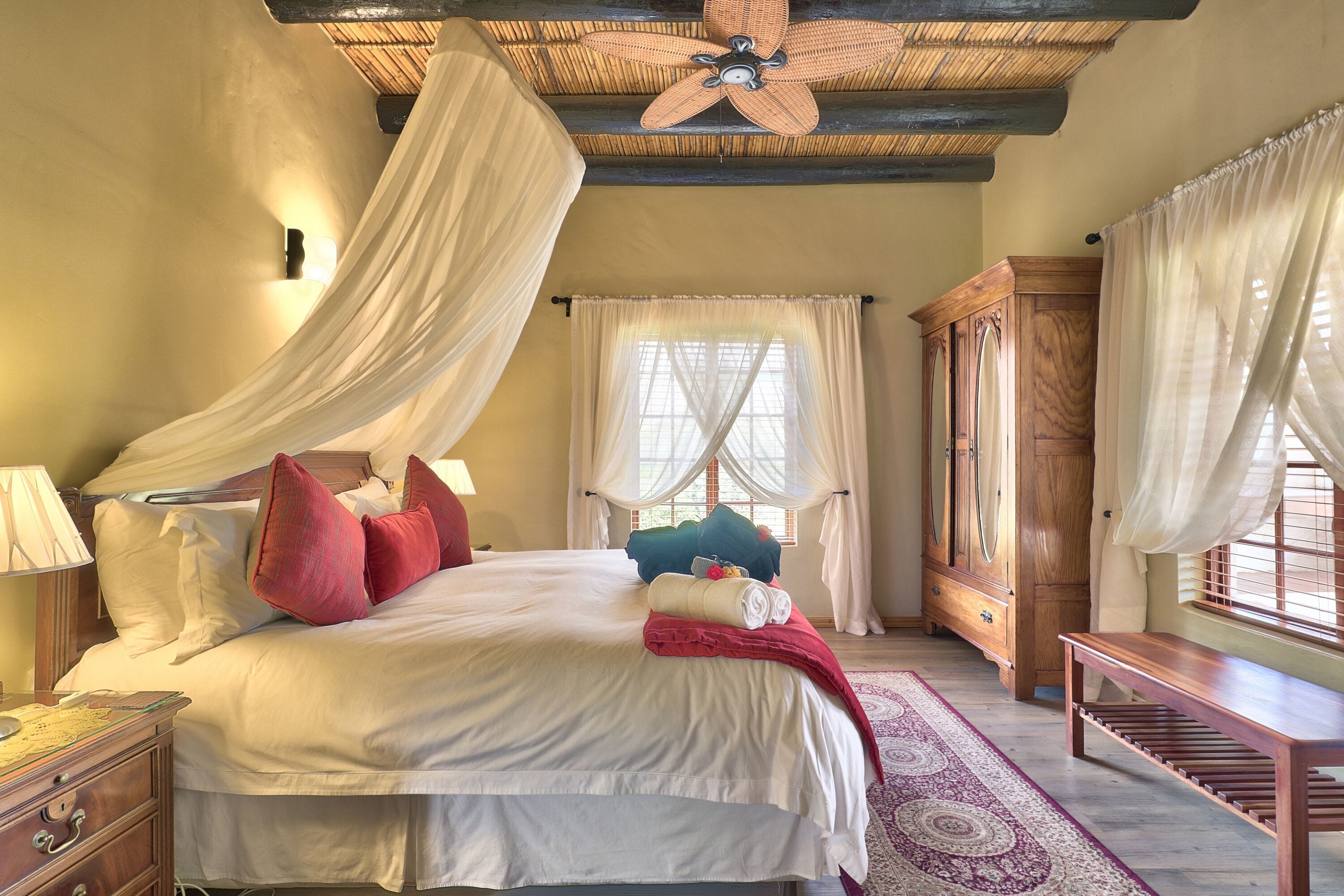 Premium bedding, in-room safe, individually decorated