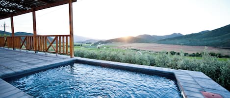Cottage Romantique, 1 chambre, piscine privée, vue montagne | Piscine privée