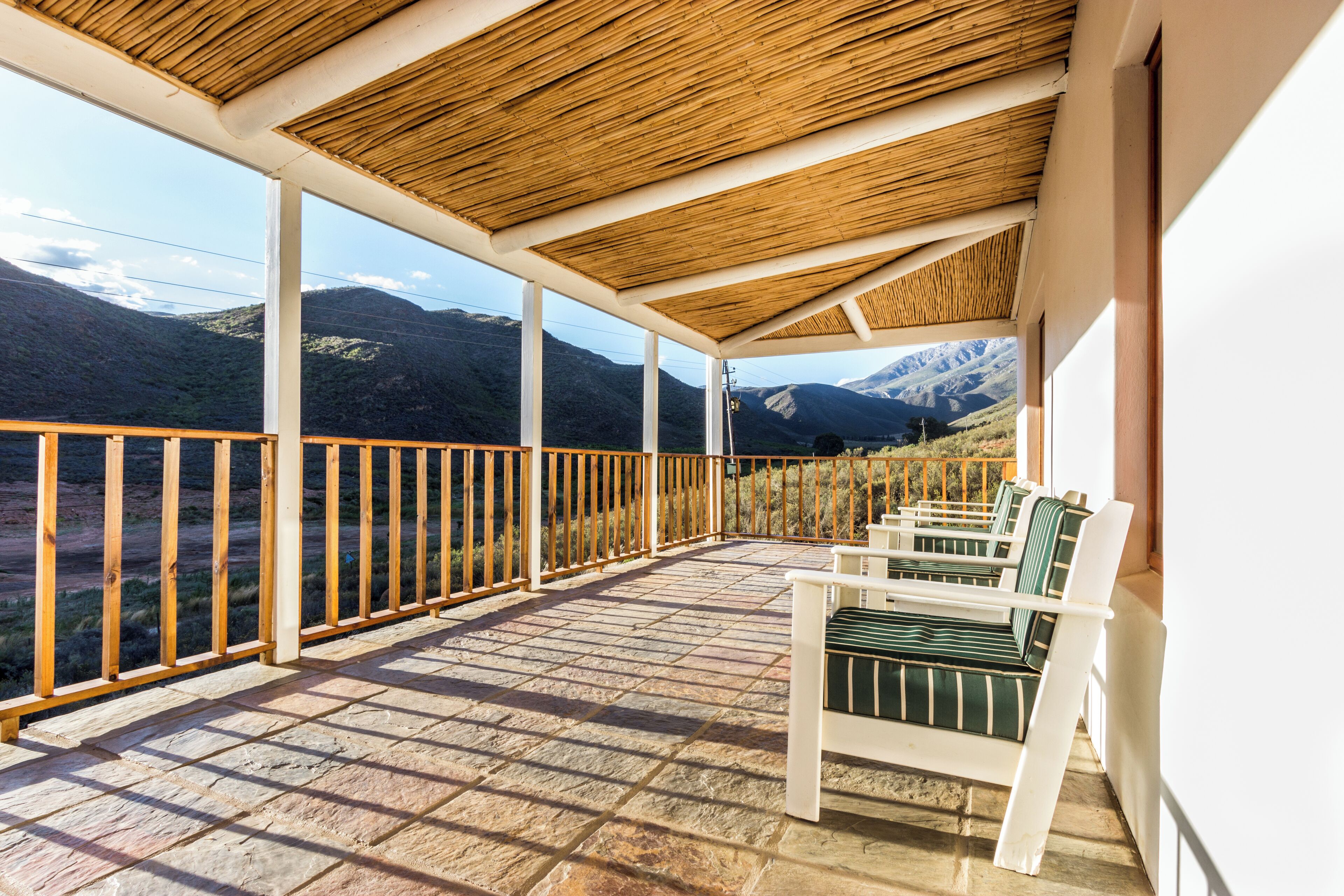 Deluxe Chalet, 2 Bedrooms, Fireplace, Mountain View | Balcony