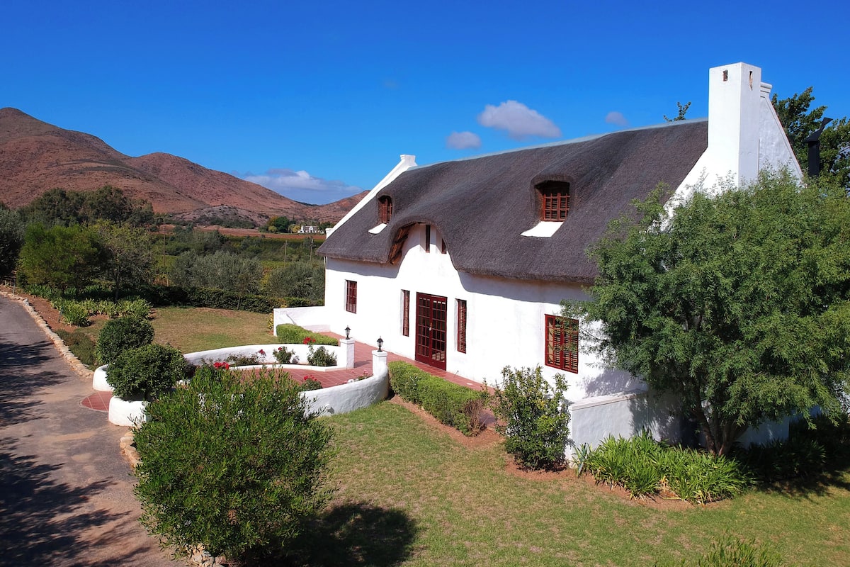 Superior Cottage, 3 Bedrooms, Mountain View, Poolside | View from room