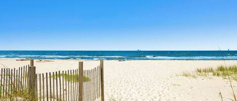 Beach nearby, sun-loungers, beach towels
