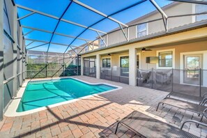 Et oppvarmet basseng