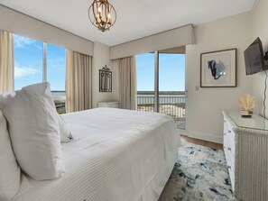 4 habitaciones, tabla de planchar con plancha y wifi gratis