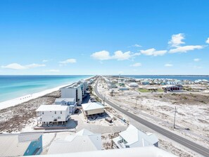 On the beach - Sun Sation I 4/4 I Beach Chairs Available (Navarre Beach)