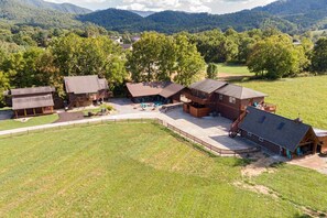 Exterior - Romantic Smoky Mtn Cabin w/Hot Tub, Views, Arcade (Sevierville)