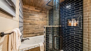Shower, hair dryer, towels - Cozy Honeymoon Cabin w/ Mtn Views-Hot Tub-Fire Pit (Sevierville)