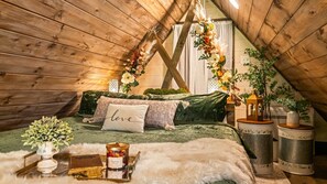 1 slaapkamer, een strijkplank/strijkijzer, reisbedje, gratis wifi