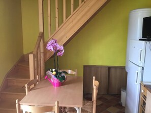 Soundproofing, iron/ironing board - LA FERME DE MONTARD (Montmorot)