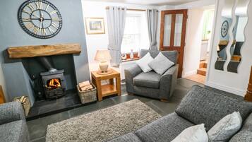 Cottage | Interior