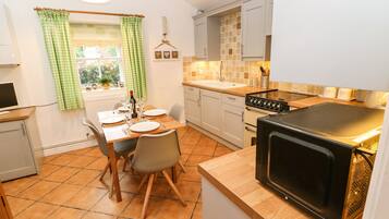 Cottage | Interior