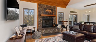 The Bear's Den at Wintergreen- 6 Bedroom