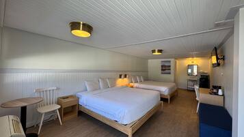 Suite | 2 habitaciones, escritorio y cortinas blackout